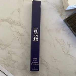 Dragun beauty lip job liner + lip pencil sharpener